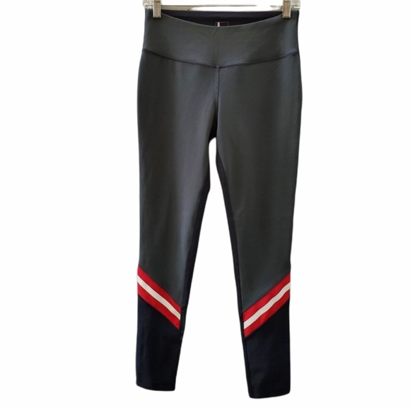 🛍️Box full of 8 Items Size S Mystery Box 🛍️ - Picture 5 of 12